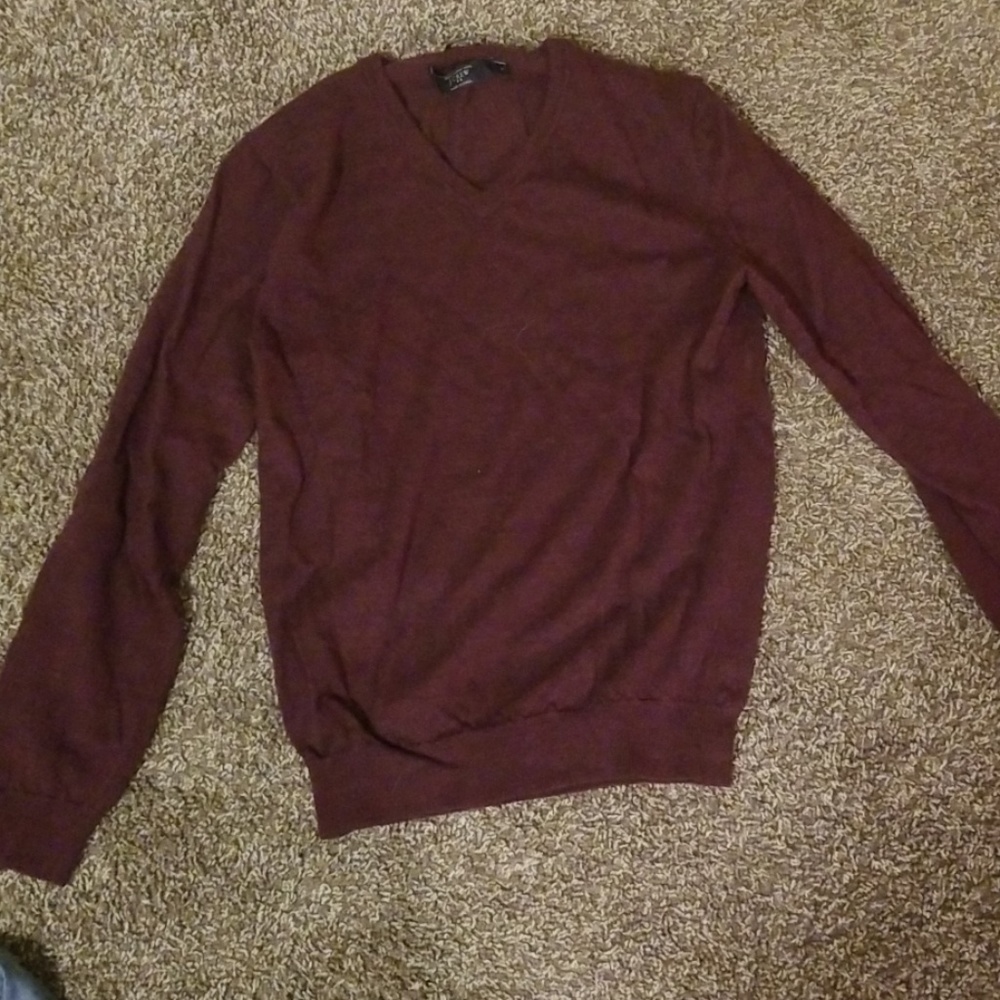 J crew 100% wool burgundy sweater